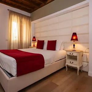  Affittacamere Town House Spagna- Luxury With Jacuzzi Bath Italia